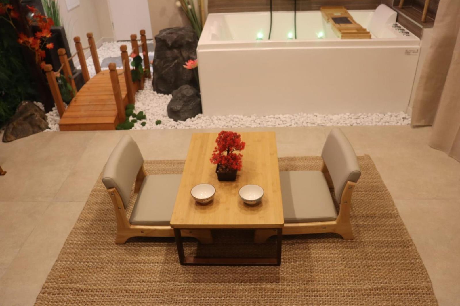 Loveroom Japon Avec Balneotherapie Toulon Exteriör bild